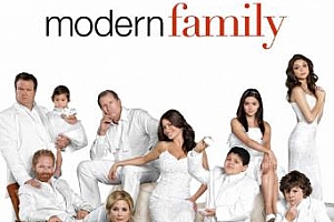 《摩登家庭/Modern Family》全十一季254集高清1080P英语中字无水印百度云网盘下载[MKV/MP4/214.71GB]